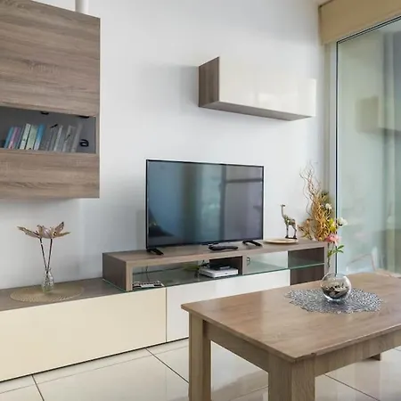 Cozy Apartment, Close To The Sea C4 아파트