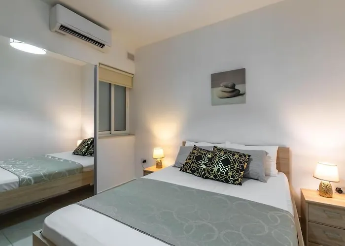 Daire Cozy Apartment, Close To The Sea C4