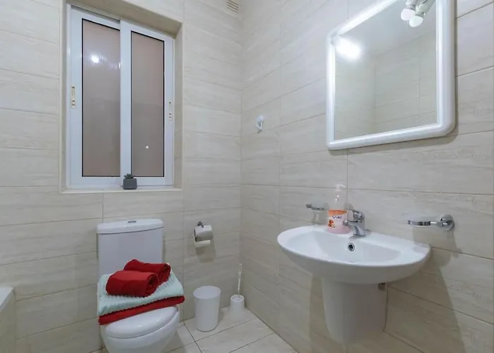 Daire Cozy Apartment, Close To The Sea C4